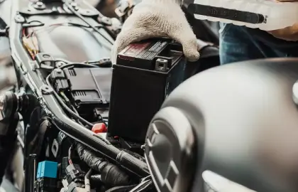 5 Tanda Aki Motor Anda Perlu Diganti